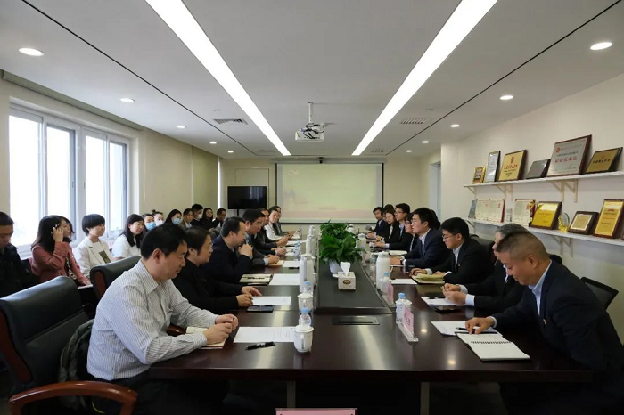中國珠寶與珠寶國檢在京黨支部組織共建主題黨日活動250.png