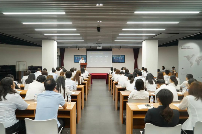 習(xí)書記+半年會2.png